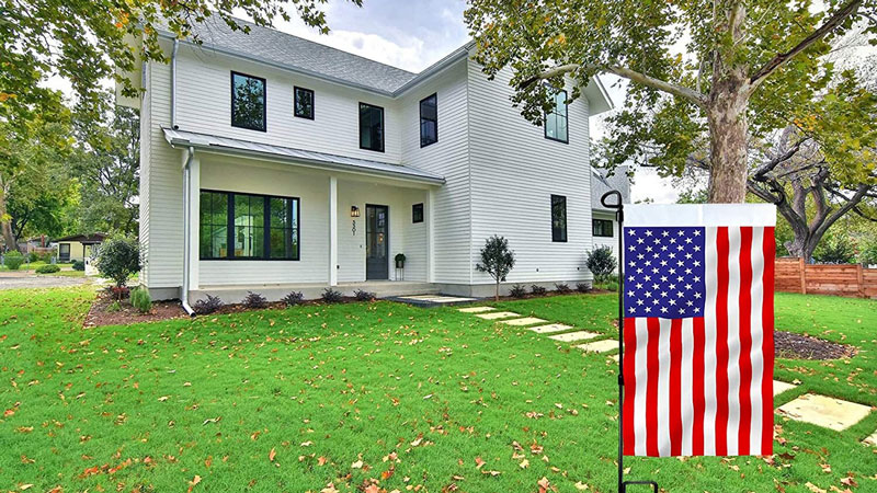 3-Types-of-Flagpoles-and-How-to-Pick-One-for-Your-Home-or-Business