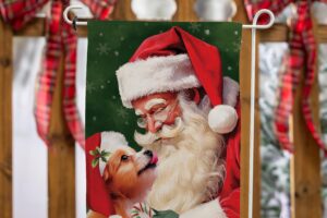 SANTA & OLIVE [SATIN GARDEN FLAG]